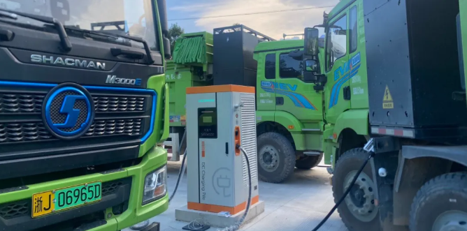 臺州三門(mén)新能源重卡充換電站正式上線(xiàn)！